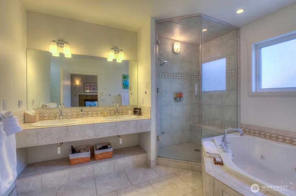 269 Main Street Orcas Island, WA 98245