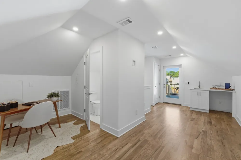 1711 5th Ave #4 Nashville, TN 37208