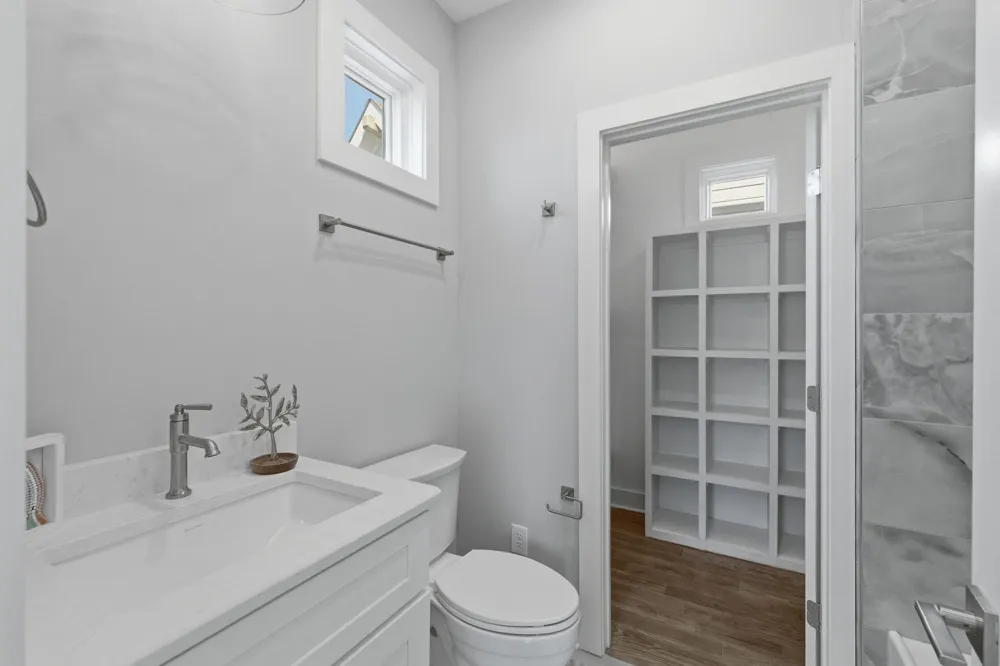 1711 5th Ave #4 Nashville, TN 37208