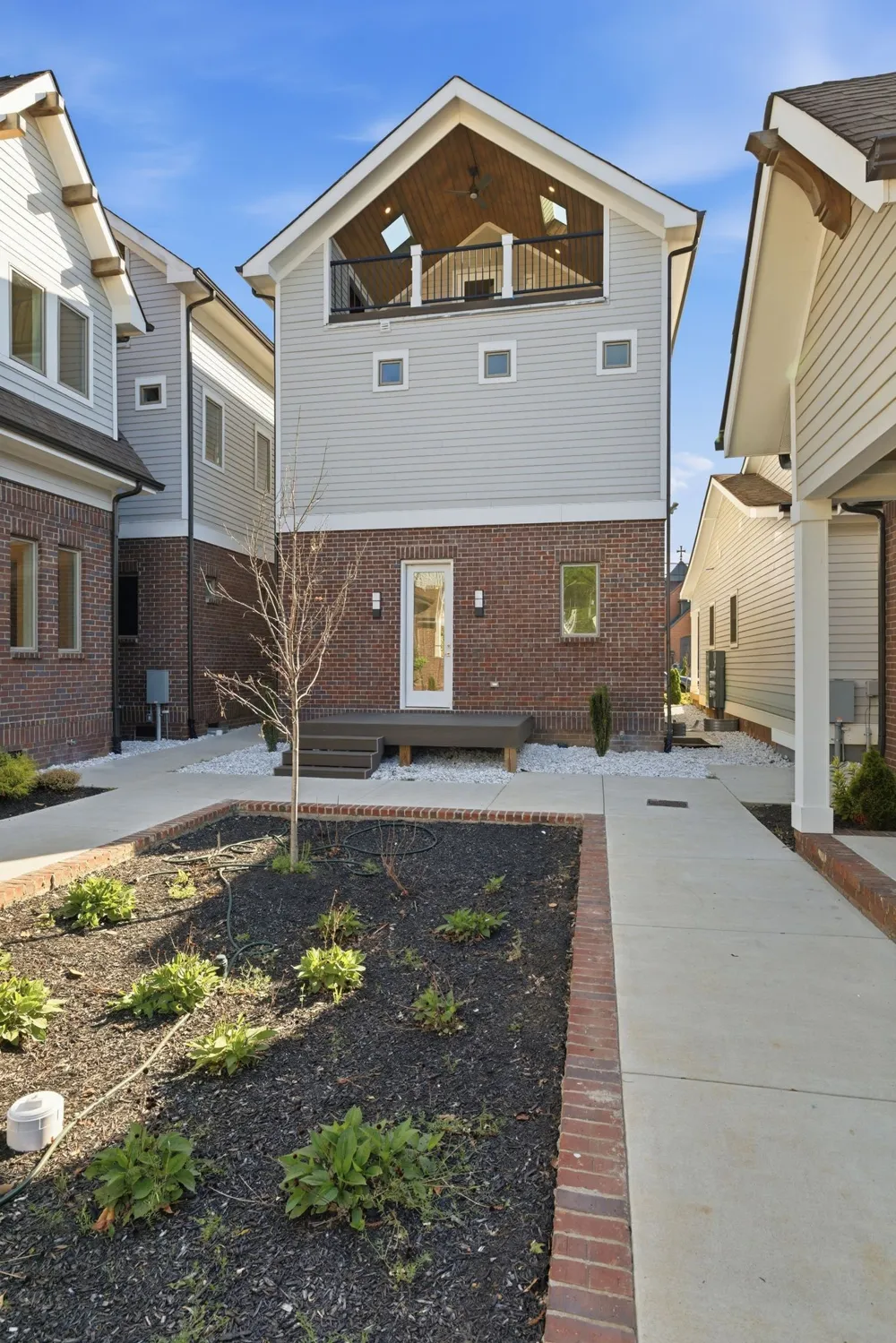 1711 5th Ave #4 Nashville, TN 37208