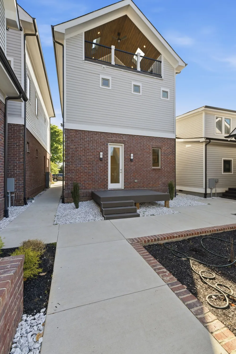 1711 5th Ave #4 Nashville, TN 37208