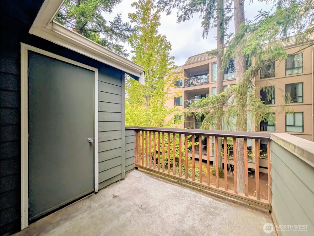 15433 Country Club Drive #D304 Mill Creek, WA 98012