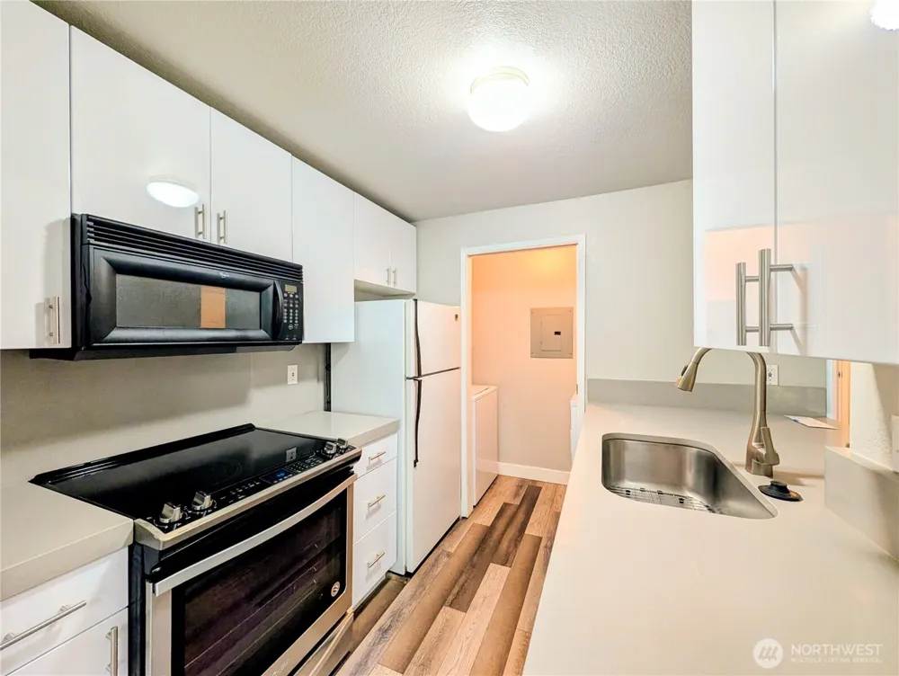 15433 Country Club Drive #D304 Mill Creek, WA 98012