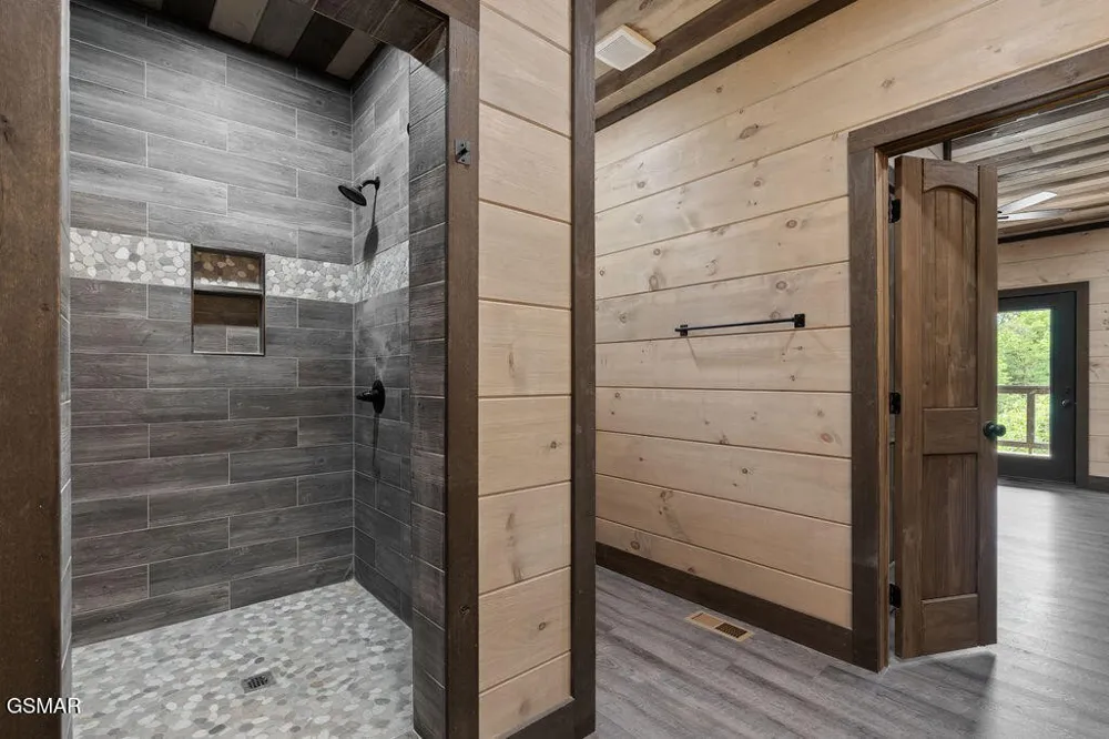 3123 Laughing Pine Lane Sevierville, TN 37862