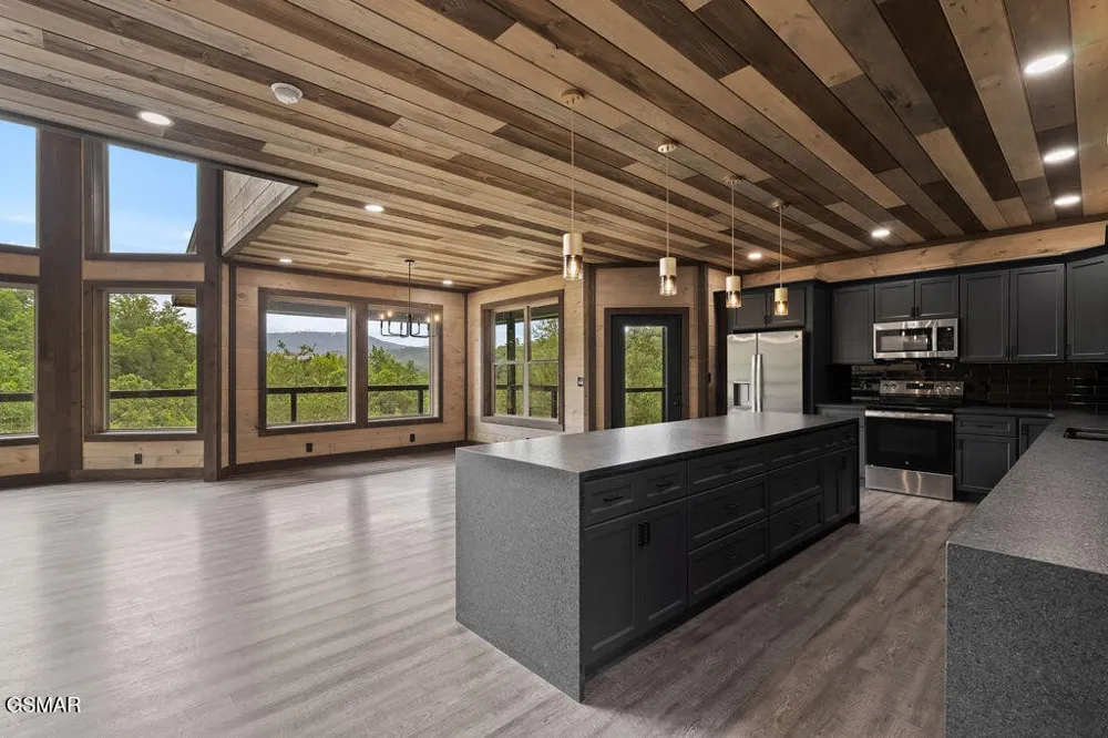 3123 Laughing Pine Lane Sevierville, TN 37862