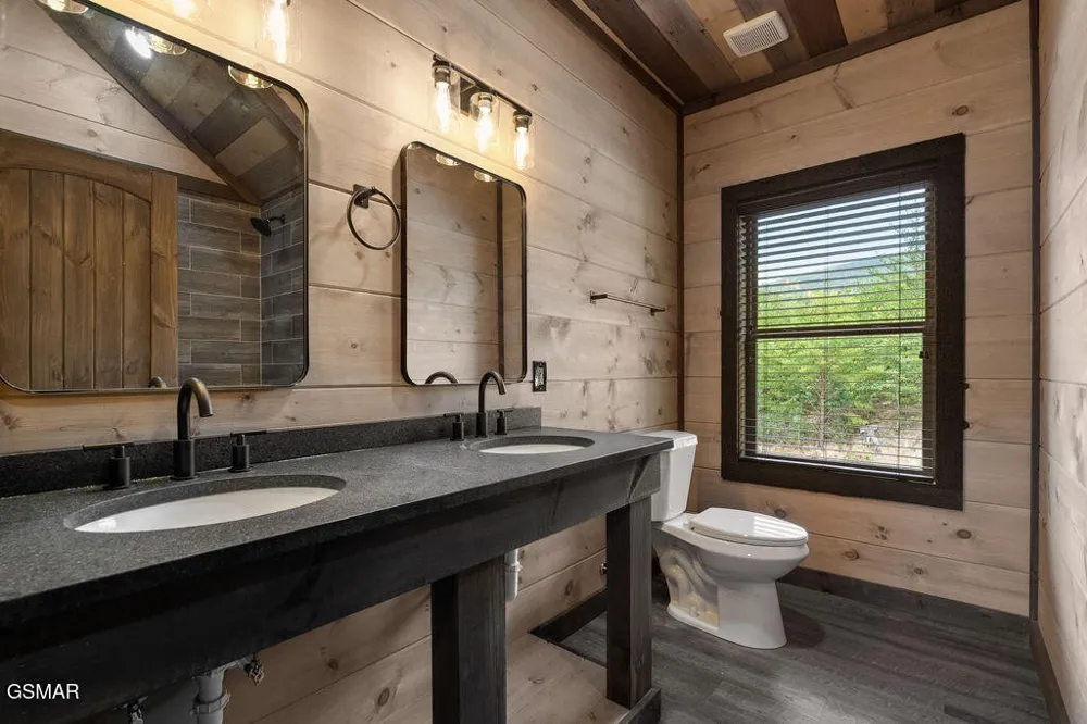 3123 Laughing Pine Lane Sevierville, TN 37862