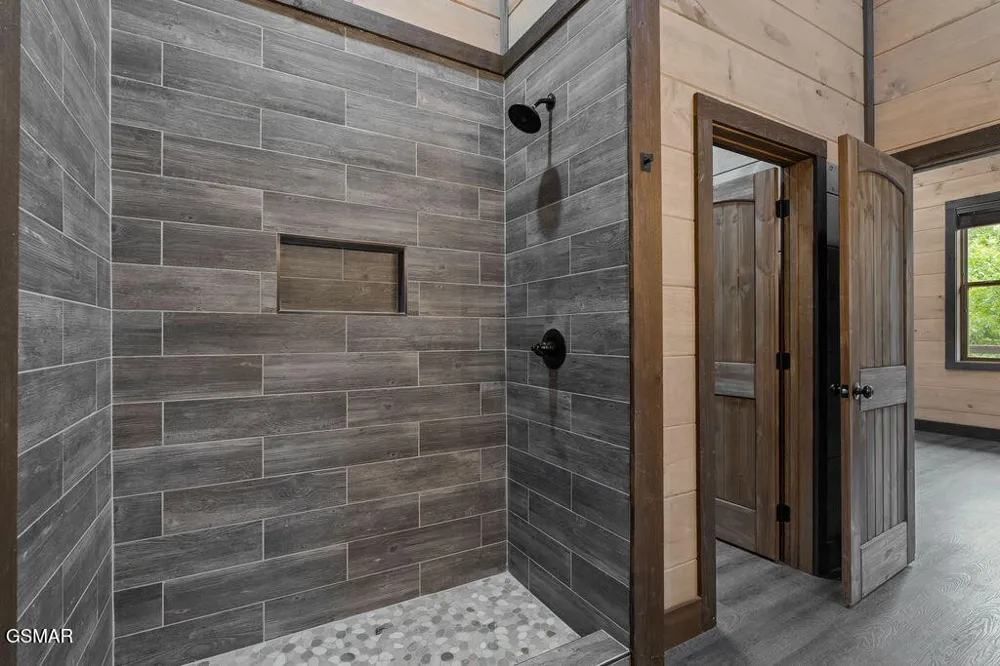 3123 Laughing Pine Lane Sevierville, TN 37862