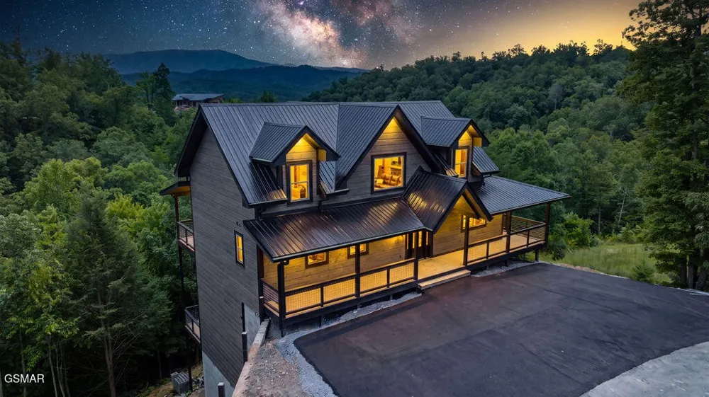 3123 Laughing Pine Lane Sevierville, TN 37862