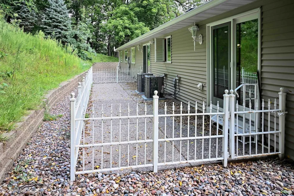68 Whispering Avenue Winona, MN 55987