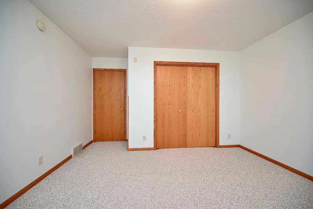 68 Whispering Avenue Winona, MN 55987