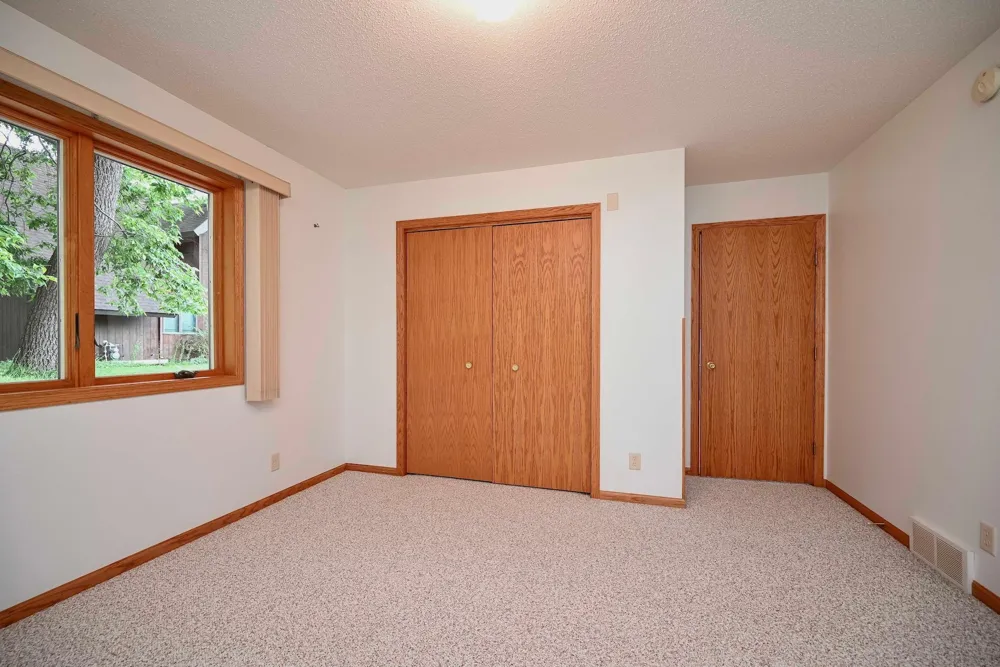 68 Whispering Avenue Winona, MN 55987