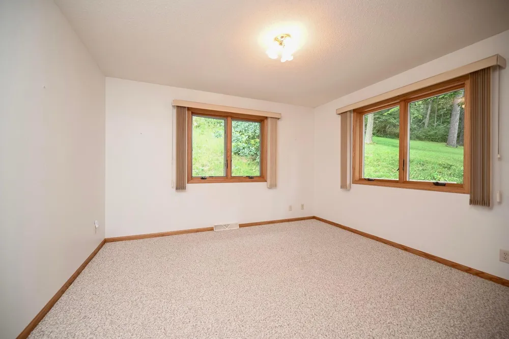 68 Whispering Avenue Winona, MN 55987
