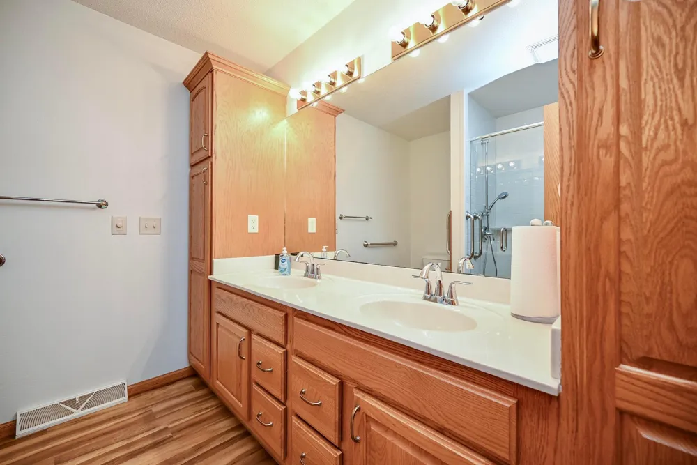 68 Whispering Avenue Winona, MN 55987