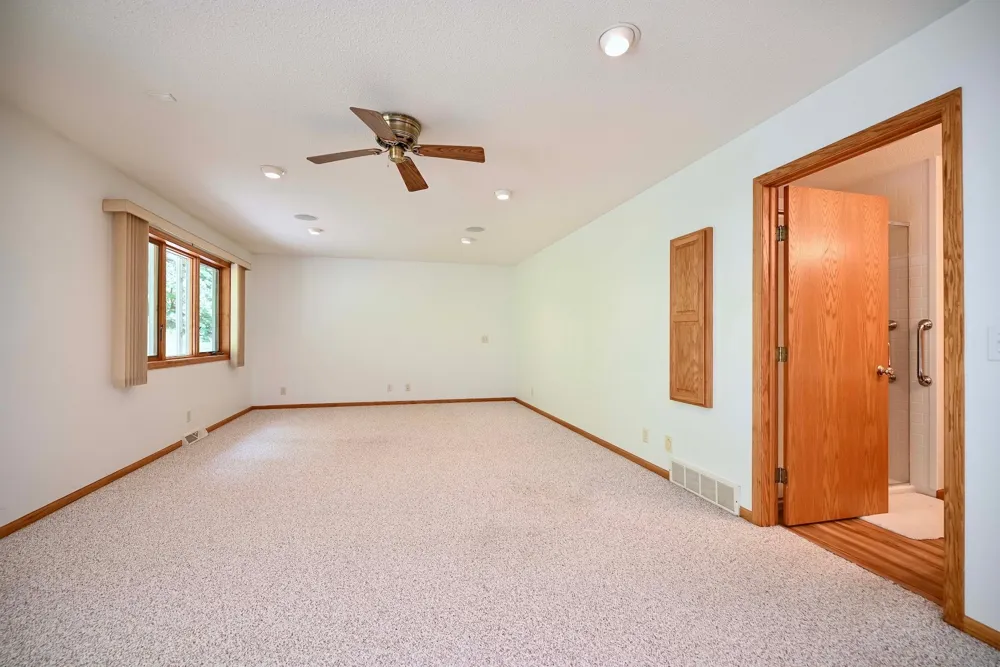 68 Whispering Avenue Winona, MN 55987