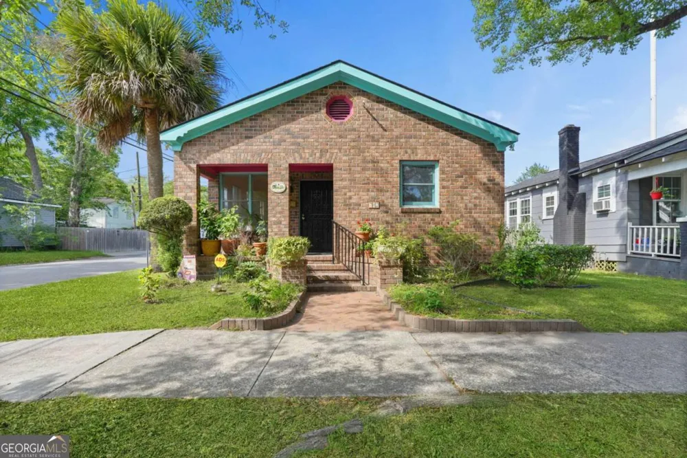 702 E 32Nd ST Savannah, GA 31401