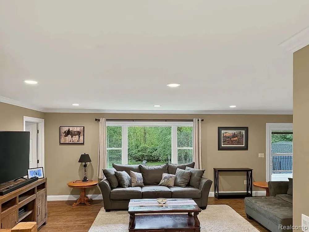 1555 Thompson Road Verona Township, MI 48413