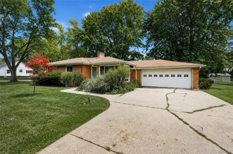 4499 S Linden Road