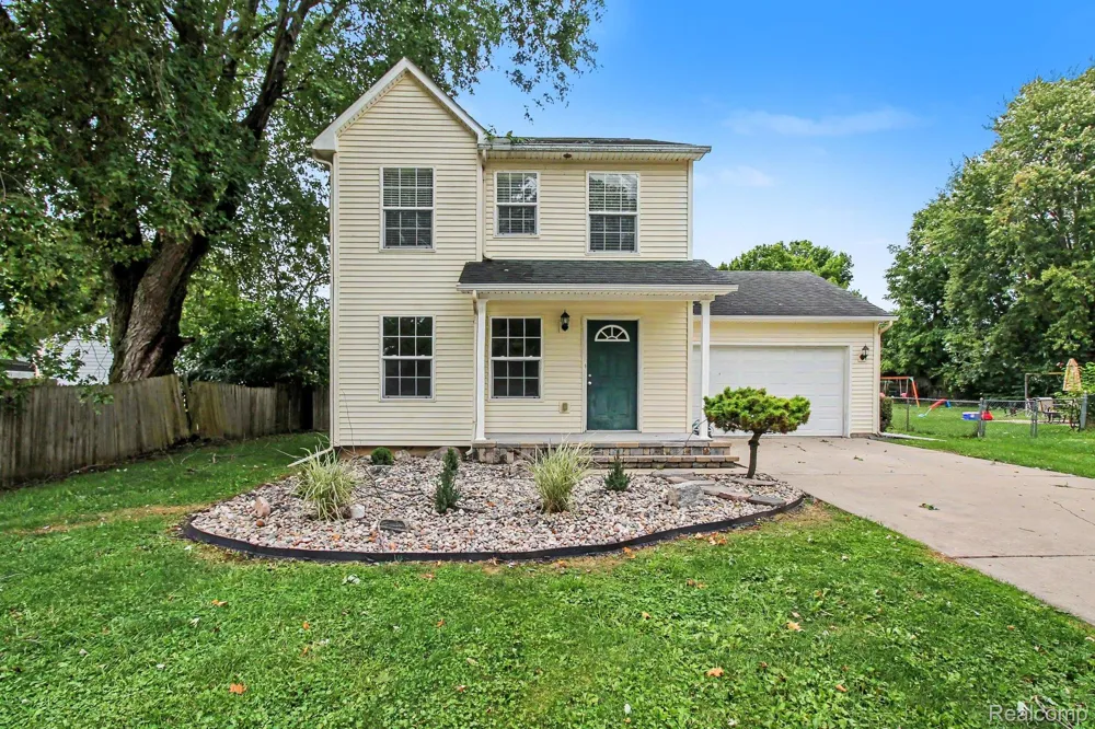 212 S Clark Street Webberville Village, MI 48892