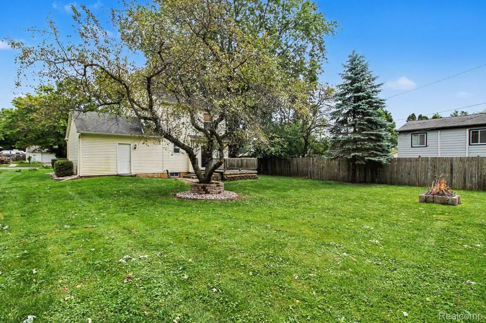 212 S Clark Street Webberville Village, MI 48892