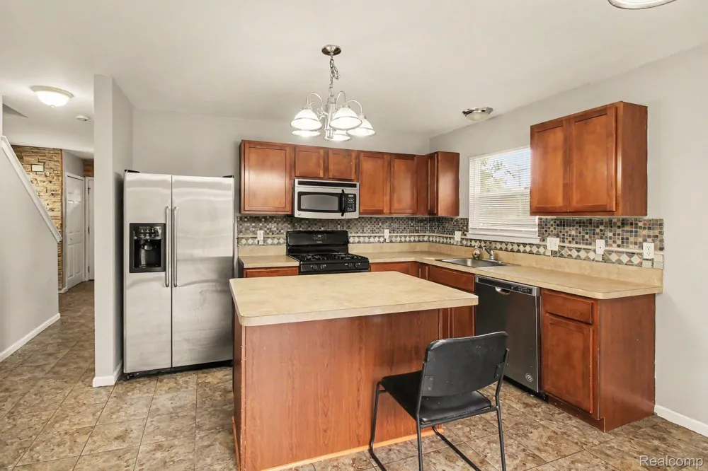212 S Clark Street Webberville Village, MI 48892