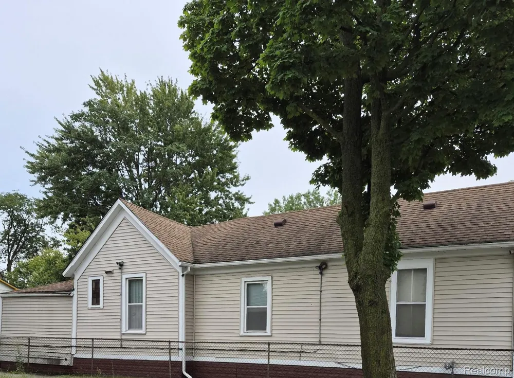 2942 Cochrane Street Detroit City, MI 48216