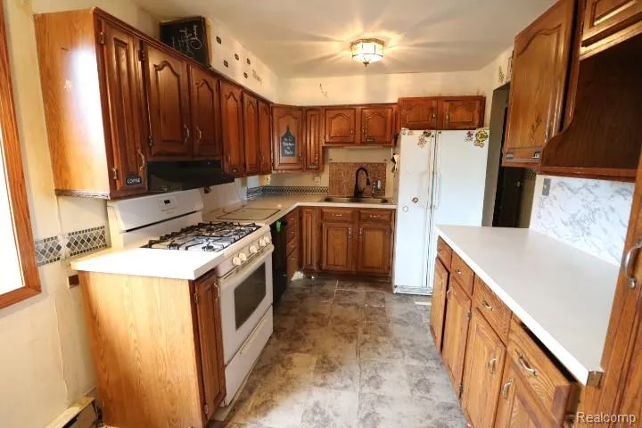 6179 Falkenbury Road Deerfield Township, MI 48461