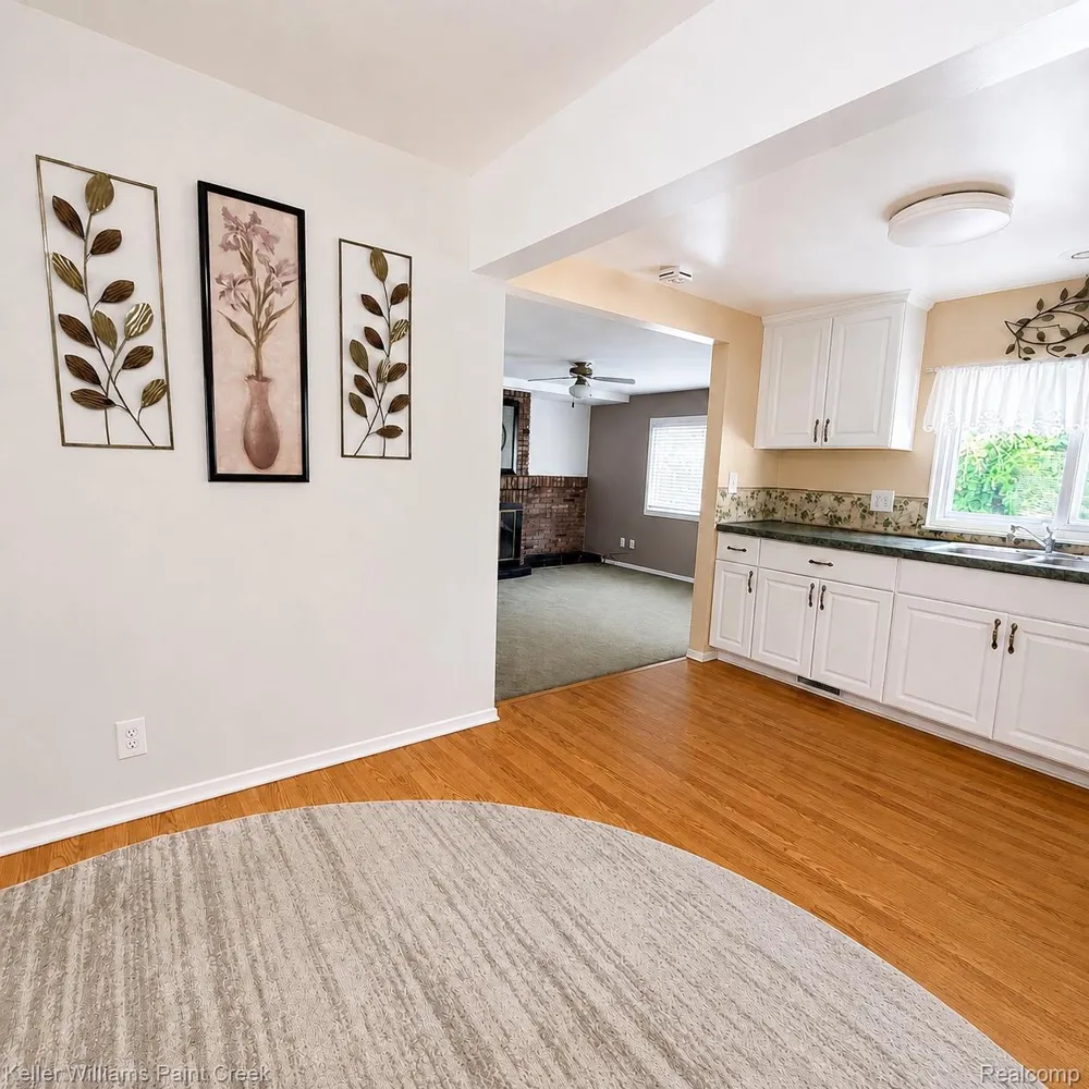 717 Mariday Street Orion Charter Township, MI 48362