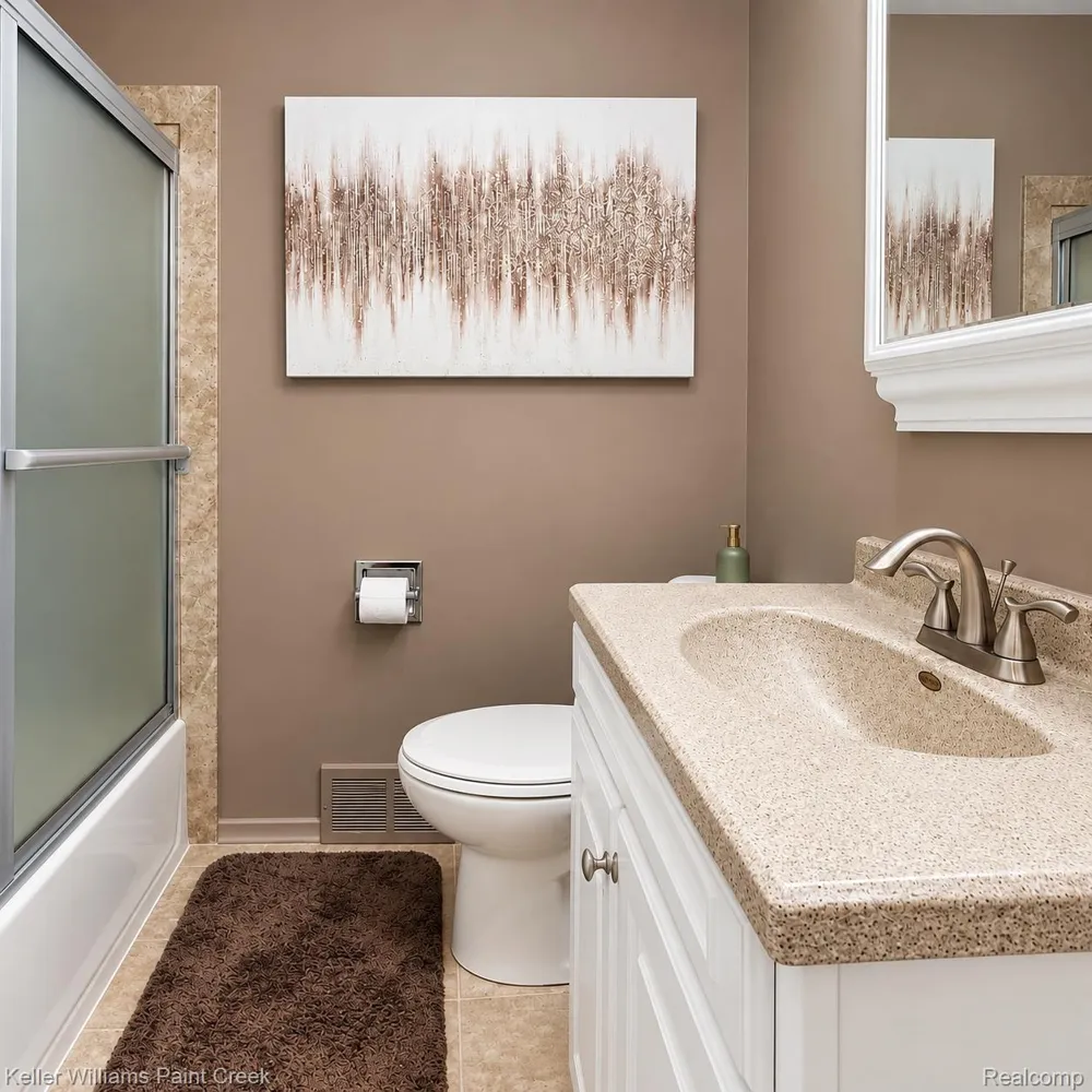 717 Mariday Street Orion Charter Township, MI 48362