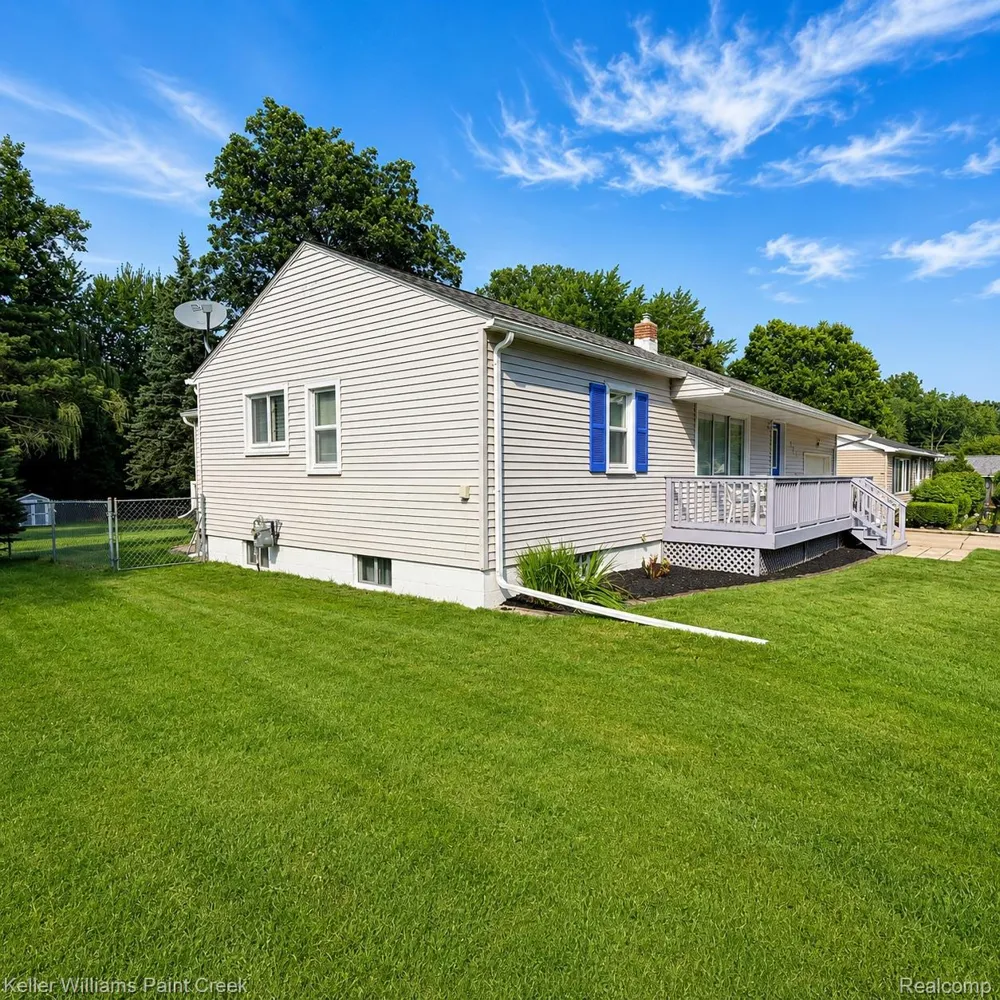 717 Mariday Street Orion Charter Township, MI 48362