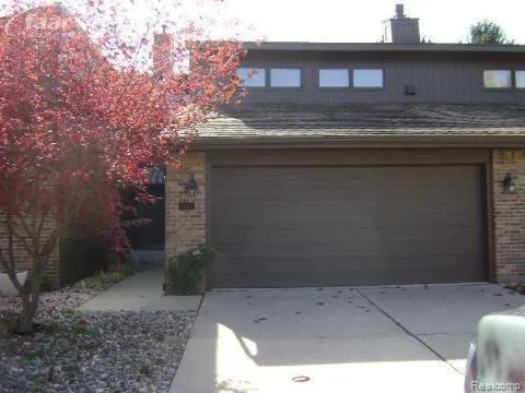 1450 Beaumont Circle