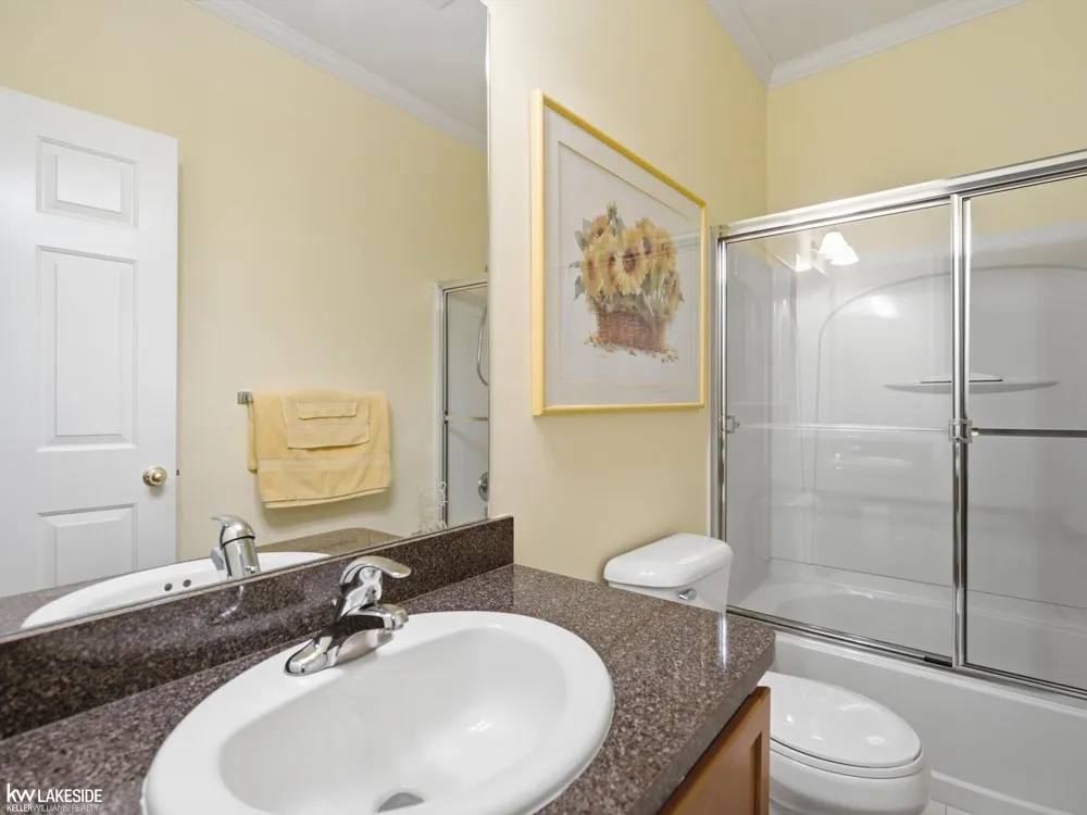 5721 Pinecroft Court Independence Charter Township, MI 48346