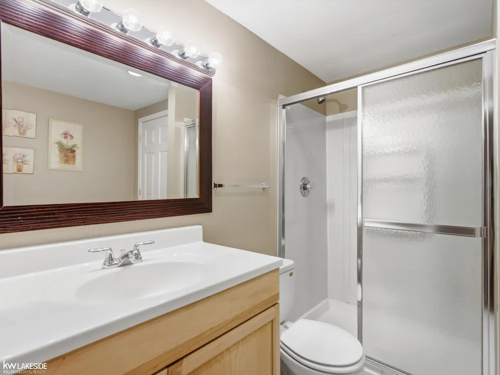 5721 Pinecroft Court Independence Charter Township, MI 48346