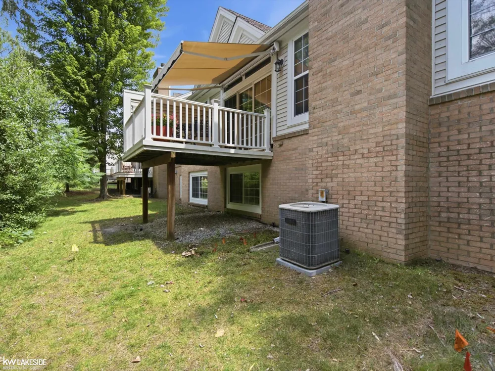 5721 Pinecroft Court Independence Charter Township, MI 48346