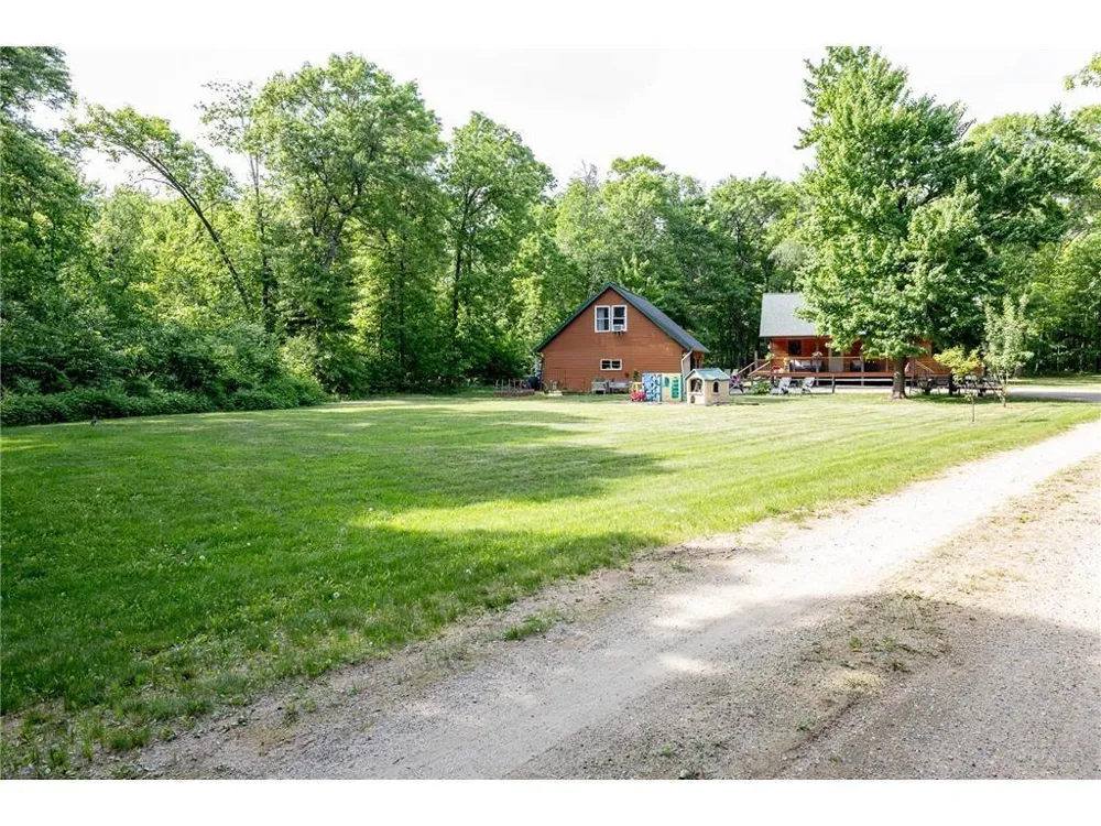 13066 Oakland Parkway Road Merrifield, MN 56465