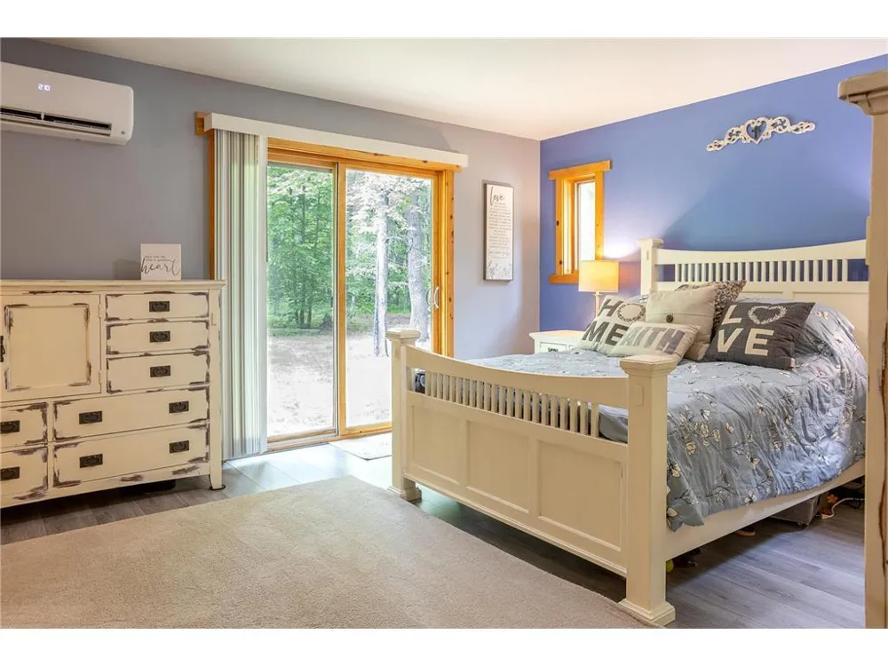 13066 Oakland Parkway Road Merrifield, MN 56465