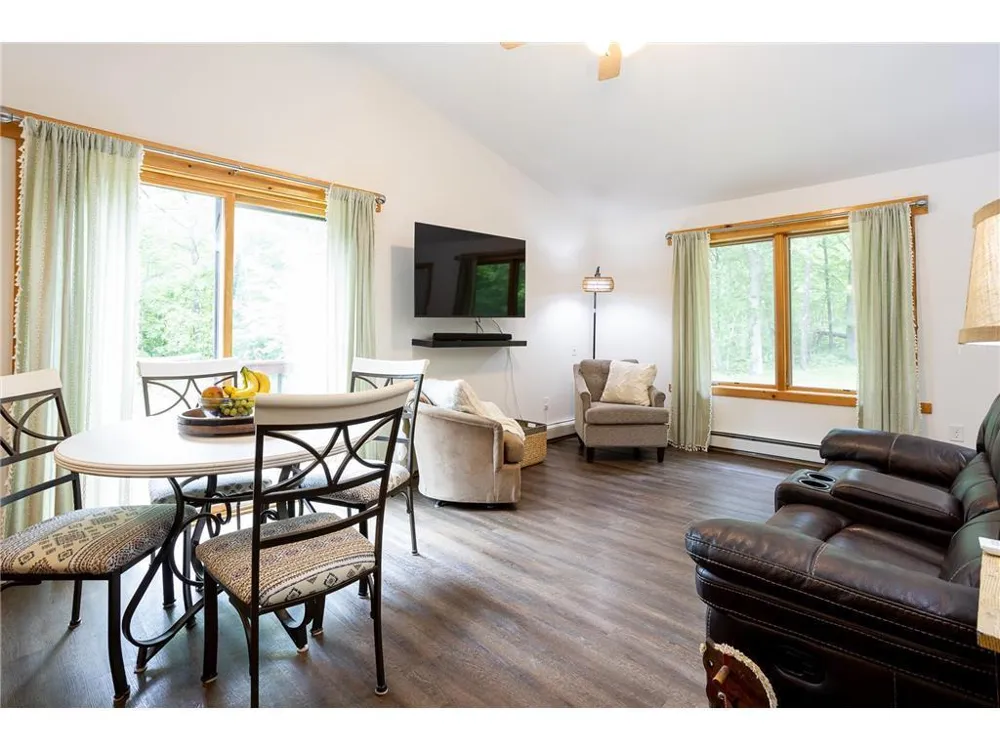 13066 Oakland Parkway Road Merrifield, MN 56465