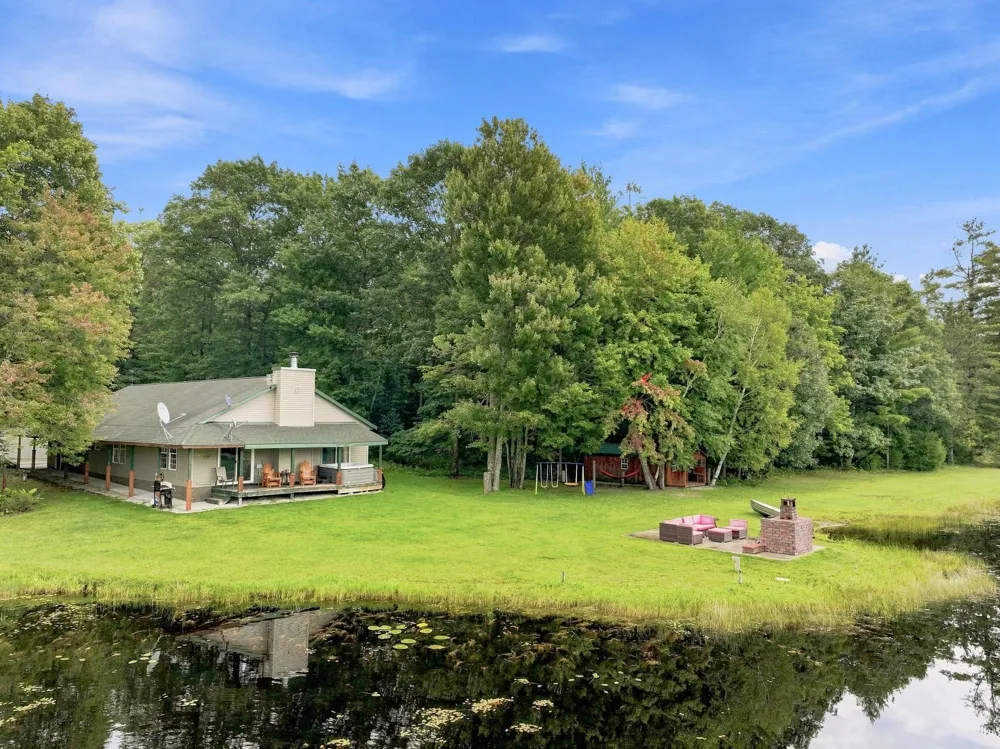 6601 Drake Drive Haring Charter Township, MI 49601
