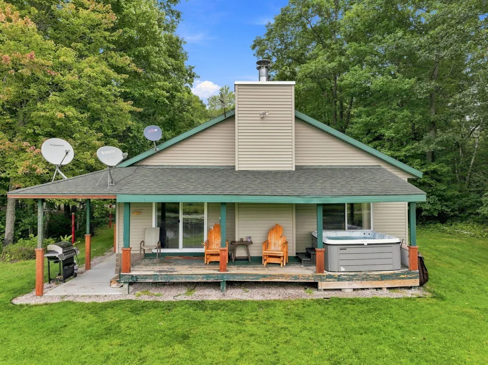 6601 Drake Drive Haring Charter Township, MI 49601