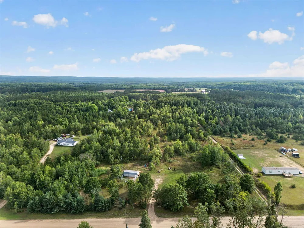 6207 Gonyer Road SW Springfield Township, MI 49633