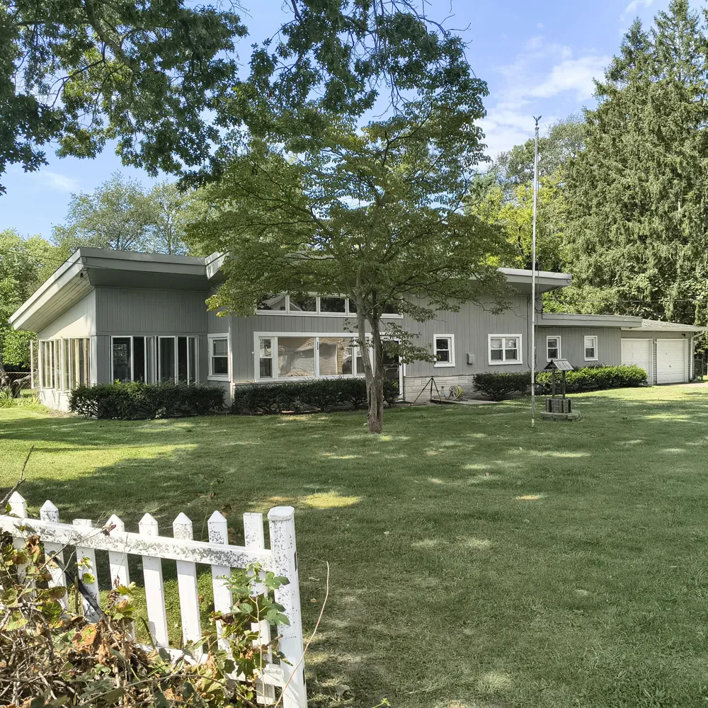 1146 Shady Shores Drive Howard Township, MI 49120