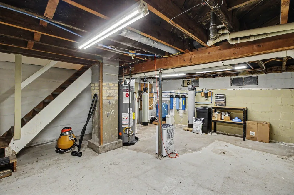 3219 West Street Highland Charter Township, MI 48380