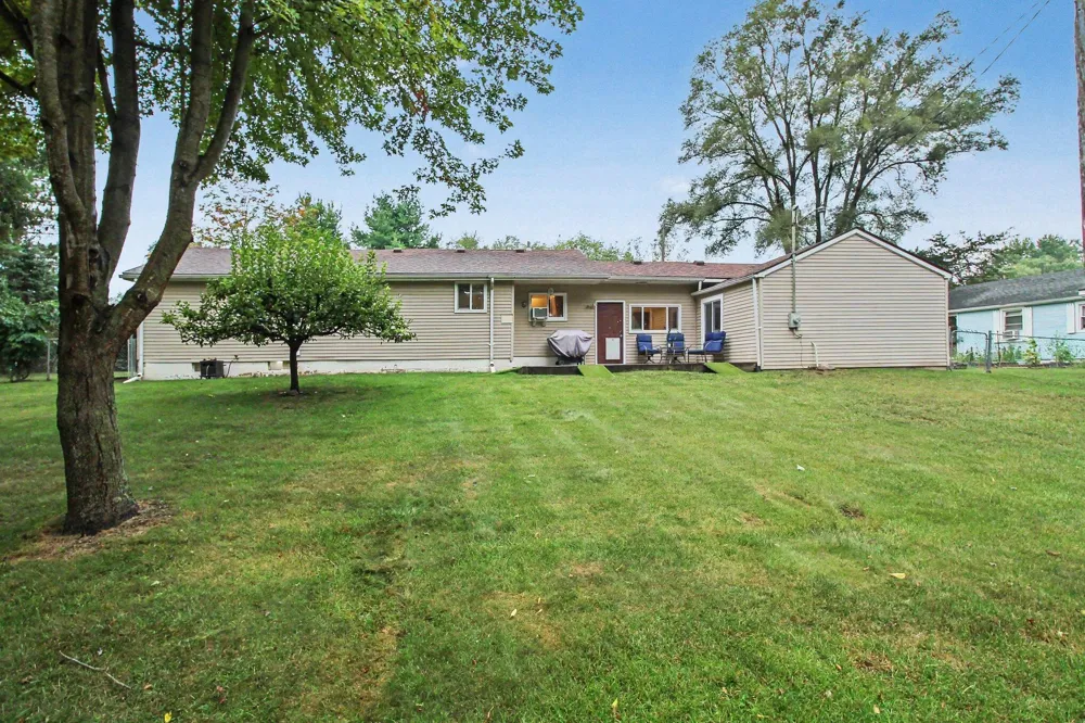 3219 West Street Highland Charter Township, MI 48380