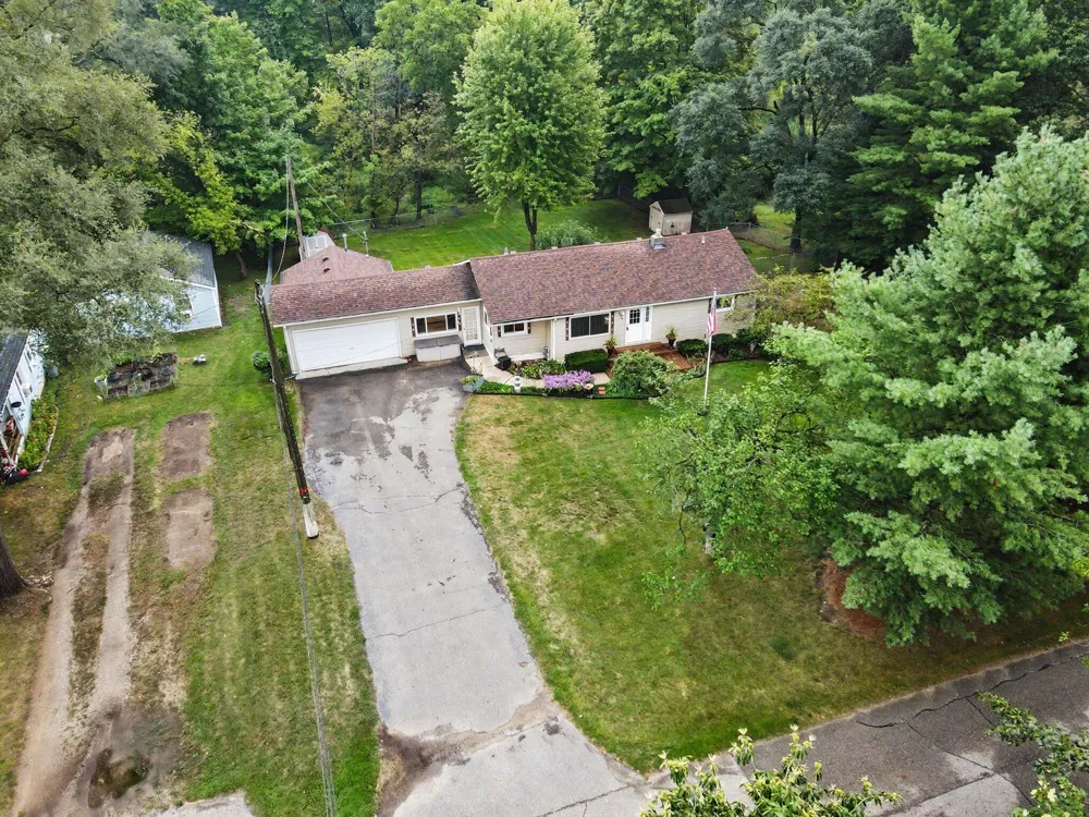 3219 West Street Highland Charter Township, MI 48380