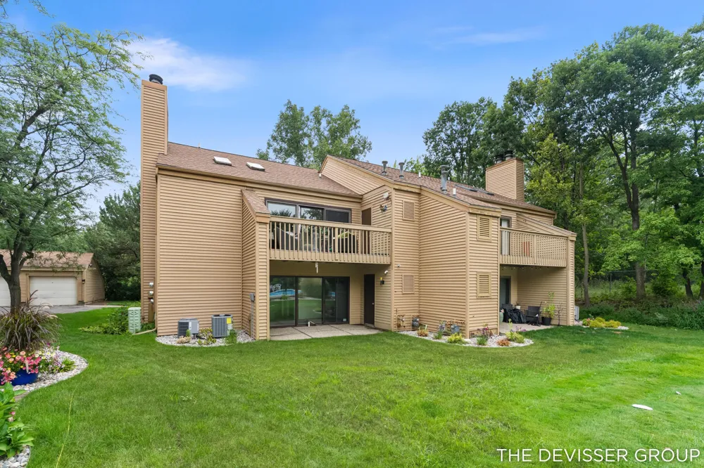 300 Farington Boulevard #3 Holland City, MI 49423