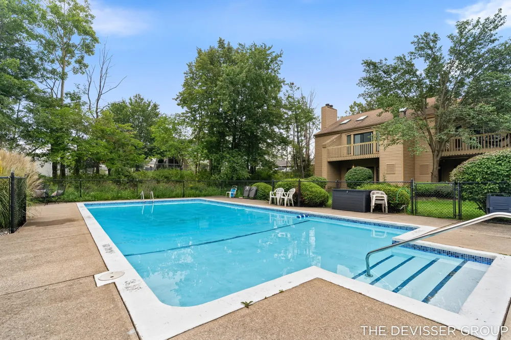 300 Farington Boulevard #3 Holland City, MI 49423
