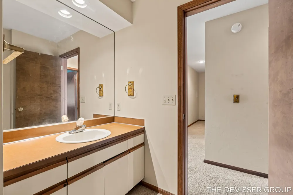 300 Farington Boulevard #3 Holland City, MI 49423
