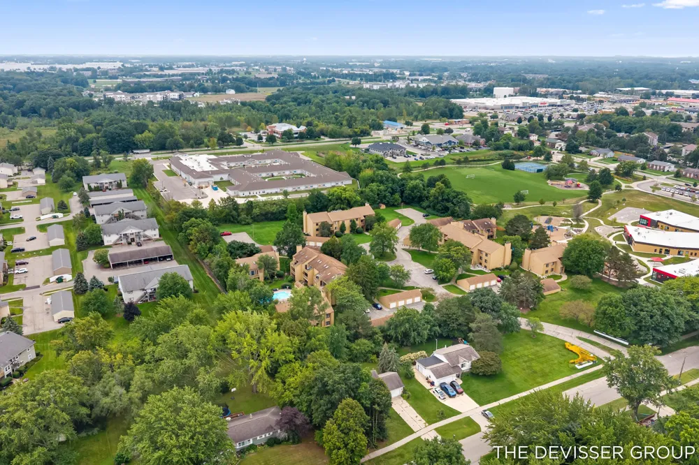 300 Farington Boulevard #3 Holland City, MI 49423