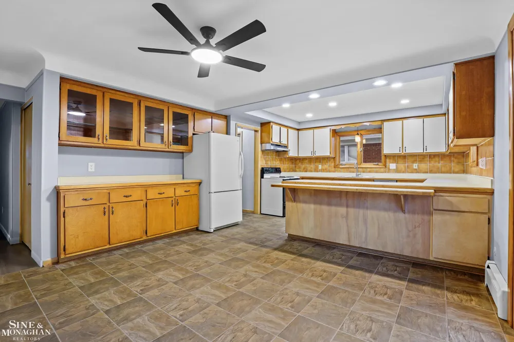 22120 Blackburn St Street St Clair Shores City, MI 48080