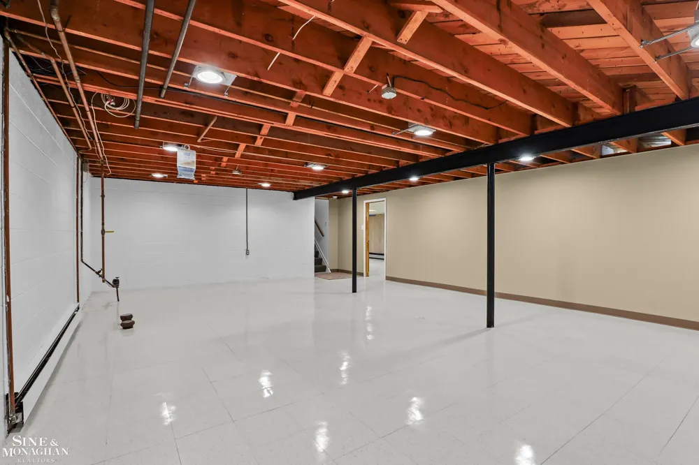 22120 Blackburn St Street St Clair Shores City, MI 48080
