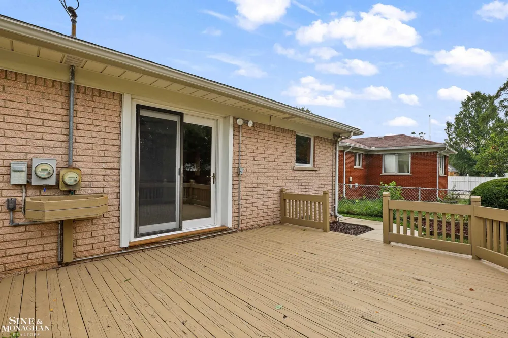 22120 Blackburn St Street St Clair Shores City, MI 48080